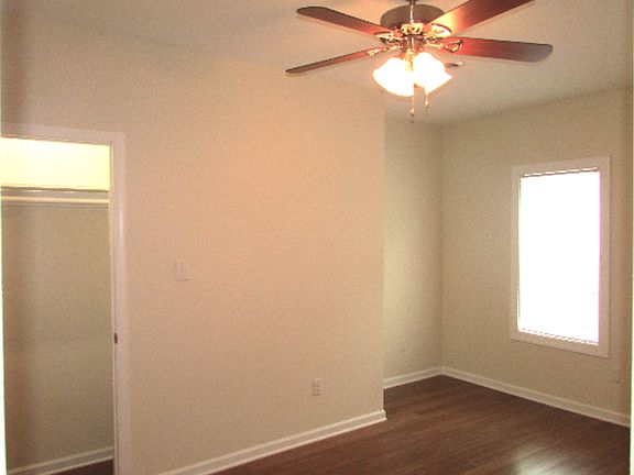 3rd image of 1809 Moore St #1809WMOORE
