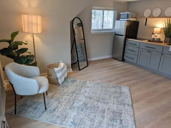 The Birches at Rockport, 242 Commercial St #1, Rockport, ME 04856