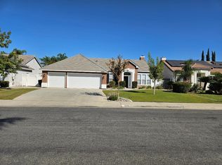 10008 Hurlingham Dr, Bakersfield, CA 93312