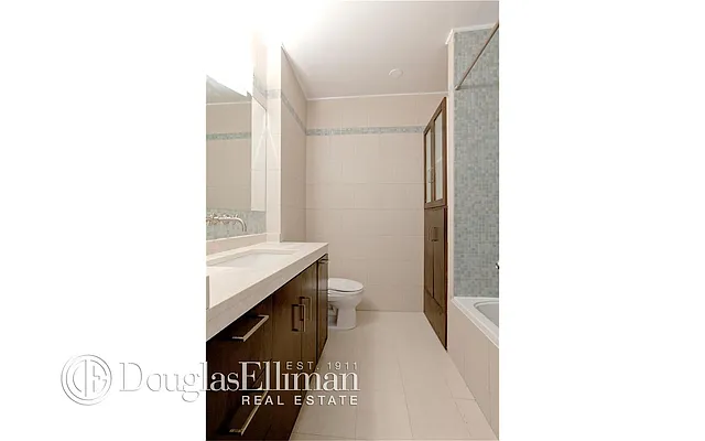 Rented by Douglas Elliman | media 15
