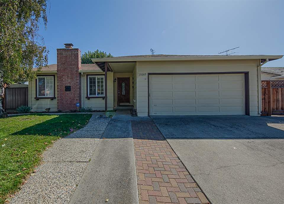 1st image of 35009 Begonia St