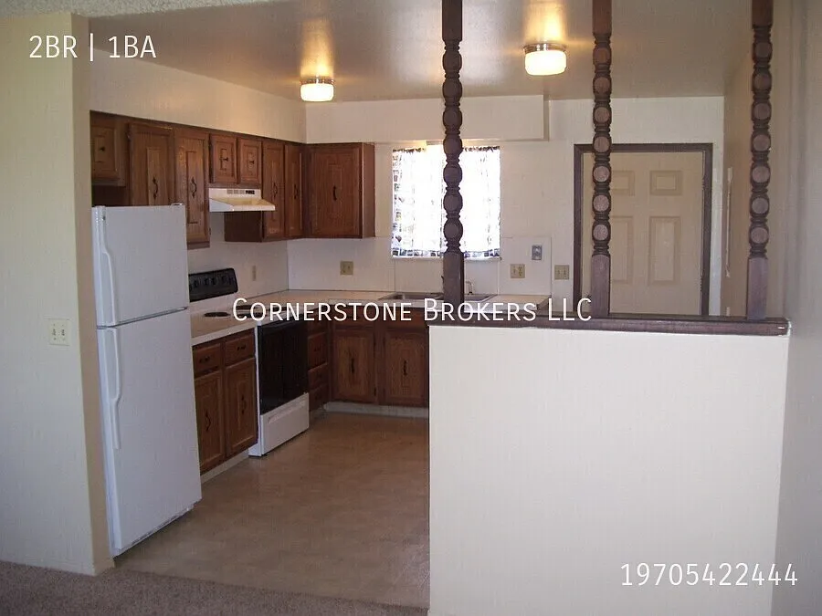 Available for Fall Leasing — Photo 3