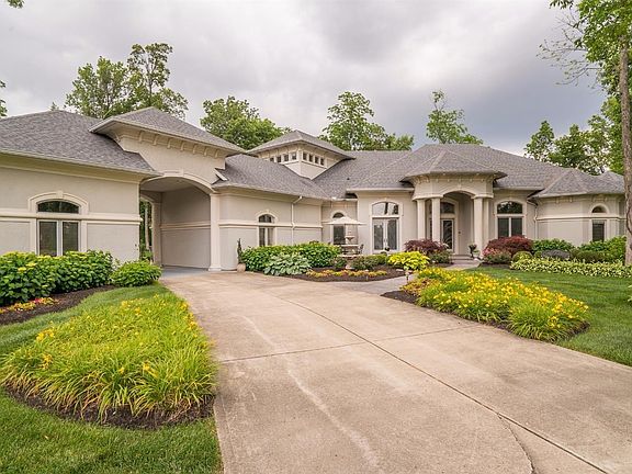 2nd image of 8576 Black Oak Ct