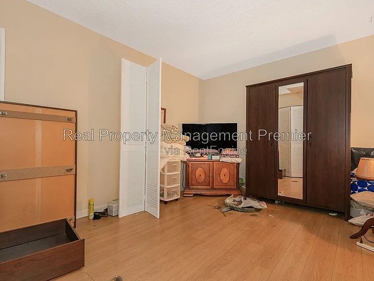 6768 SW 39th Ct — Photo 18