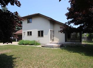 1110 Charlo St, Charlevoix, MI 49720