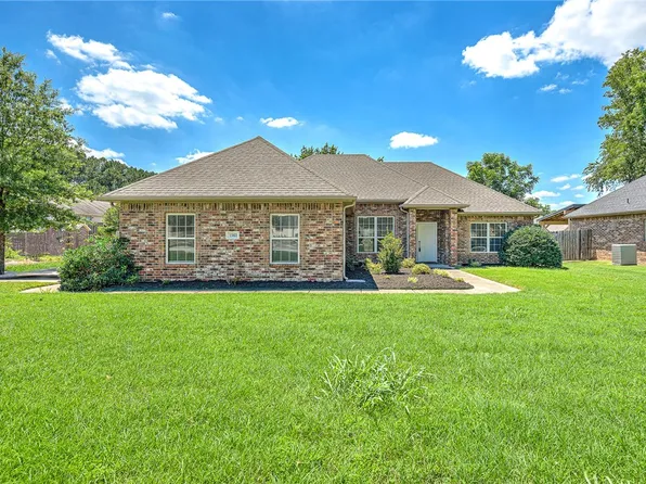 1563 N Sang Ave, Fayetteville, AR 72703