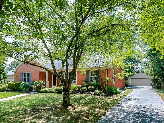 2nd image of 218 Jesselin Dr