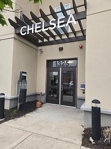 Chelsea Commons Photo 1