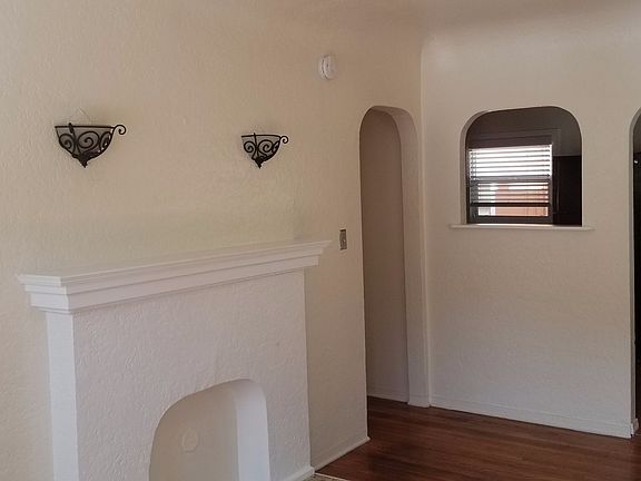 3rd image of 2412 E St #24245
