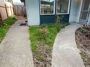 610 & 612 SE Riverside Ave #610, Grants Pass, OR 97526