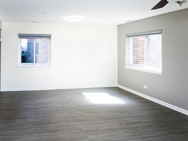 1787 W Algonquin Rd #1B — Photo 3