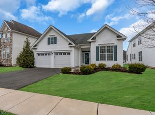 12 Ditmar Blvd, Whitehouse Station, NJ 08889