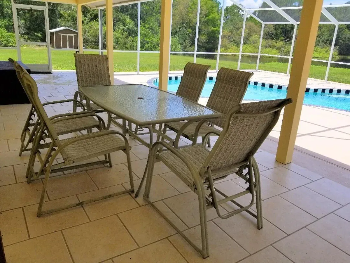 3 bed, 2.5 bath, 1682 sqft, $2,995 — Photo 3