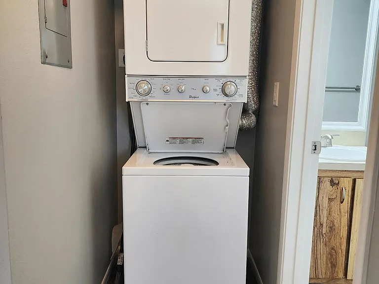 1710 University Ln #408 — Photo 6