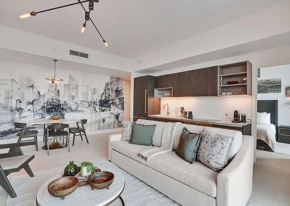 1st image of 601 NE 1st Ave #Penthouse 50