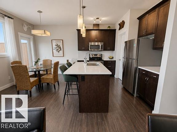 5th image of 70 Hazelwood Ln
