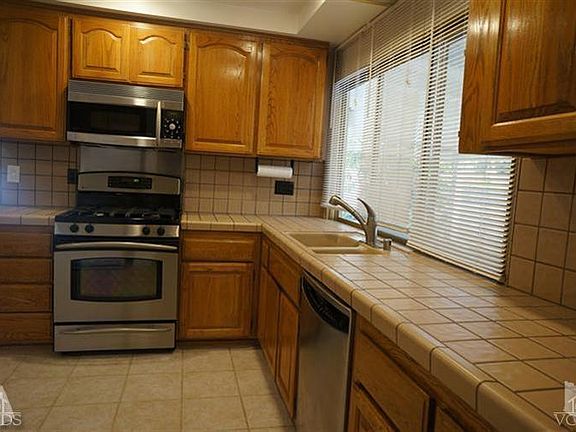 5th image of 2803 N Velarde Dr