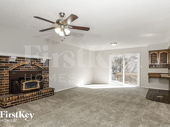 4th image of 16905 Lea Ave