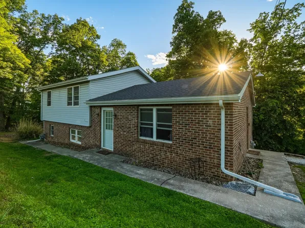 55 Meixsell Rd, Huntington, WV 25704