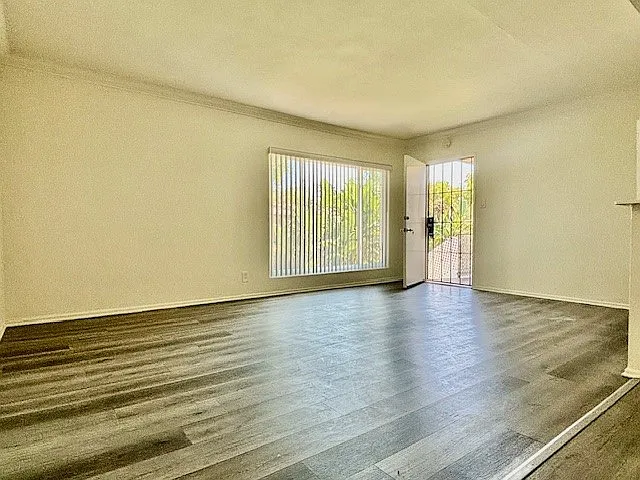 1835 W Crestwood Ln #H10 — Photo 24
