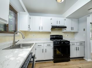 13 Alec Dr #1000, Howell, NJ 07731