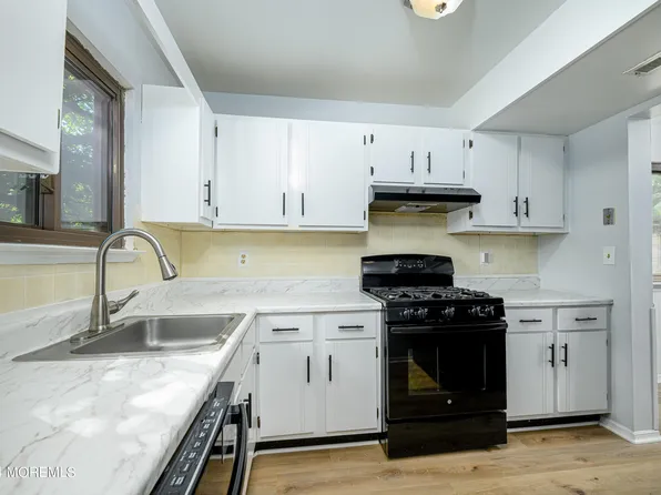 13 Alec Drive #1000, Howell, NJ 07731