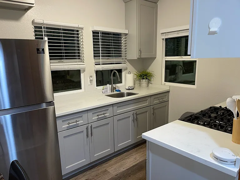 711 E Taylor St #2 — Photo 8
