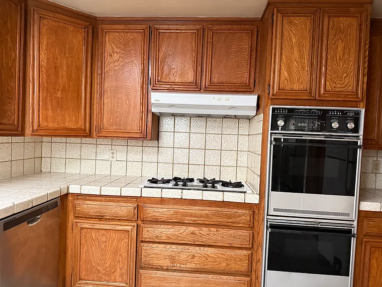 double oven in kitchen