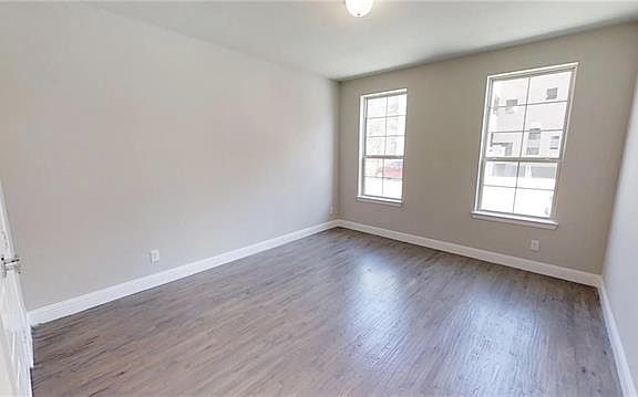 5th image of 6096 Oglethorpe St
