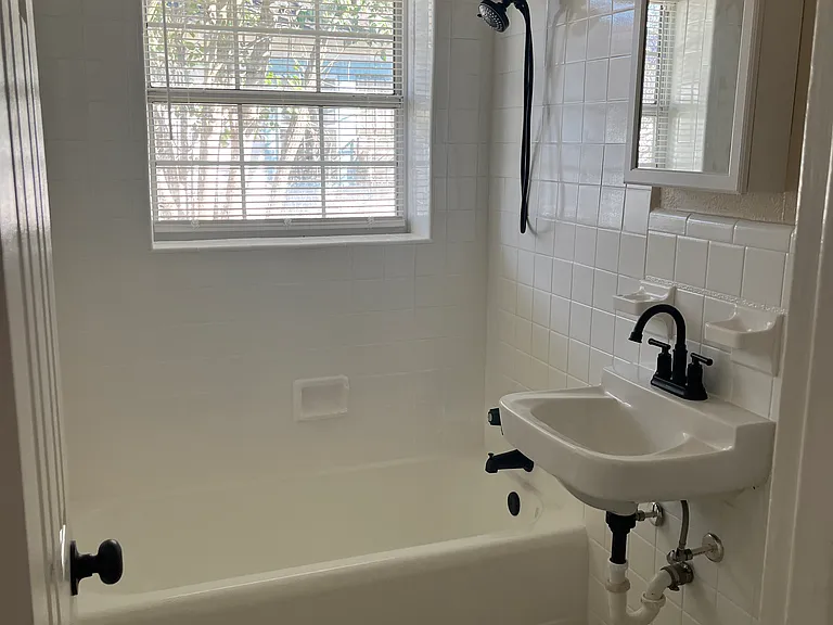 363 Woolfolk St — Photo 12