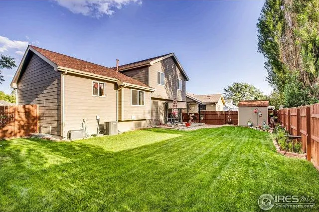 1110 Valley Pl — Photo 17
