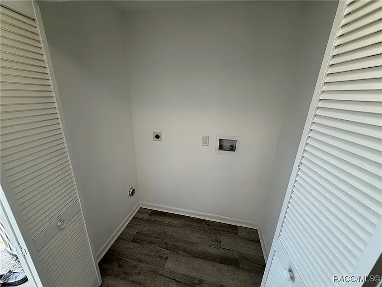 412 Tompkins St #4 — Photo 11