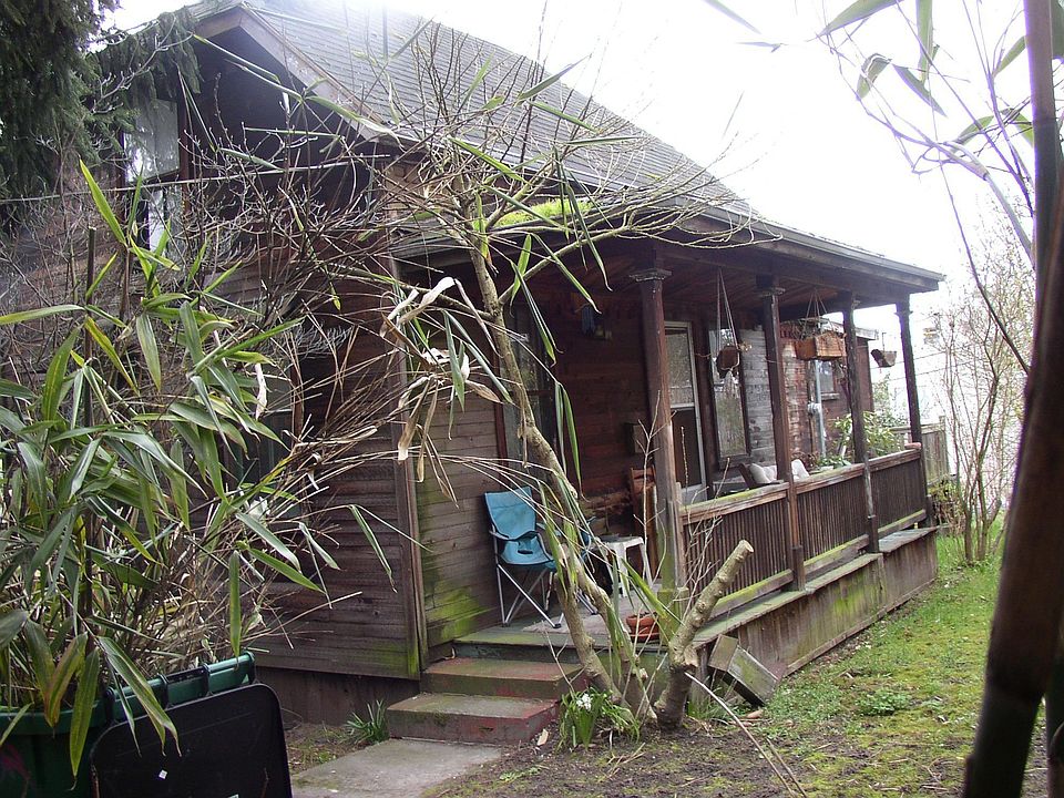 3627 Fremont Ave. N
