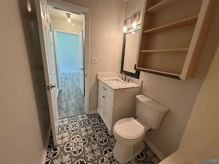 1027 Riverchase Rd SE — Photo 11