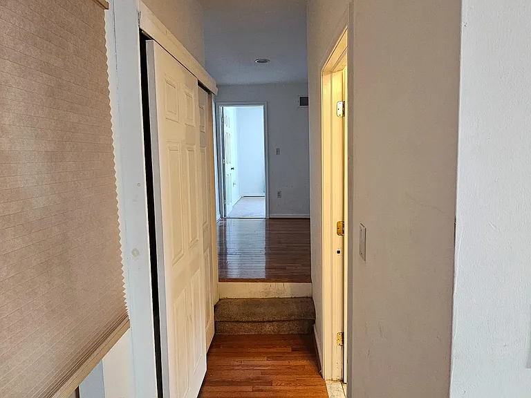 927 N 6th St #3 — Photo 9
