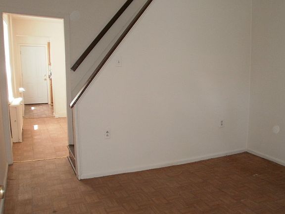 3 Living room_06212014