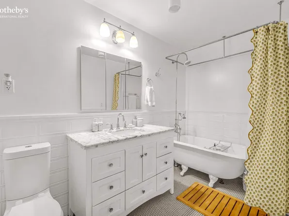 264 Water Street image 7 of 10