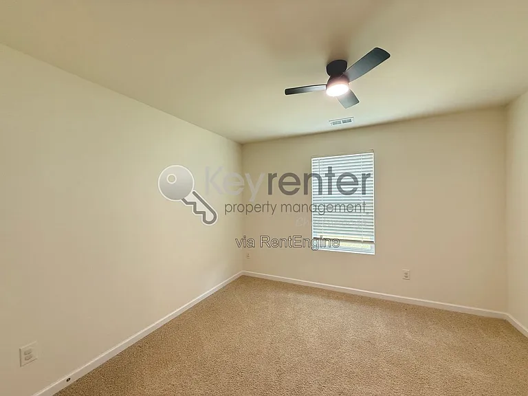 81 Draft St — Photo 14
