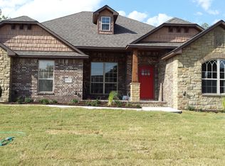 1906 Sandpiper Ave, Lowell, AR 72745