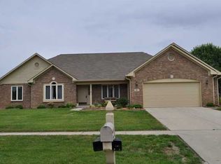 287 Meadowview Ln, Greenwood, IN 46142
