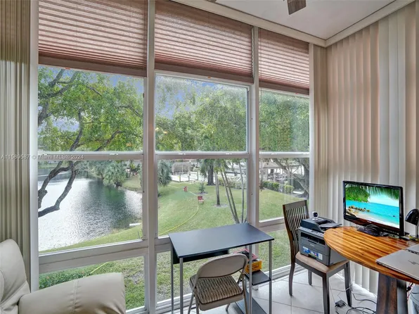 5000 NW 36th St APT 503, Lauderdale Lakes, FL 33319