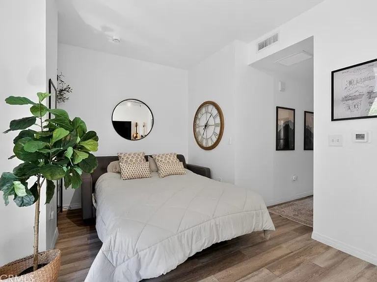 530 K St #218 — Photo 6