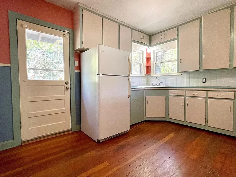 4104 Ridgelea Dr — Photo 7