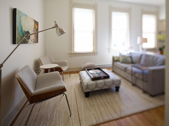 4th image of 463 N High St APT 5D