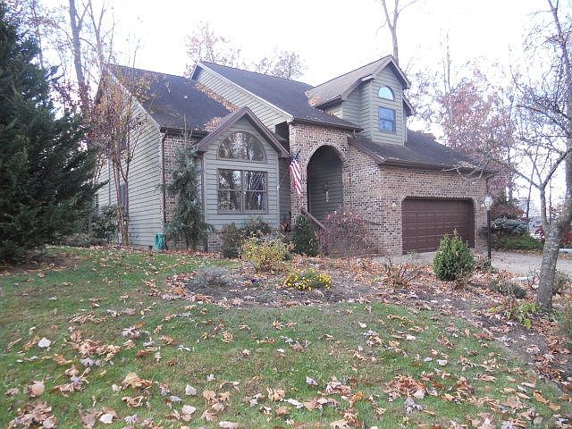 1st image of 625 Wyndham Woods Cir