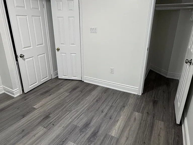 50 Thorntree Cres #BASEMENT — Photo 3
