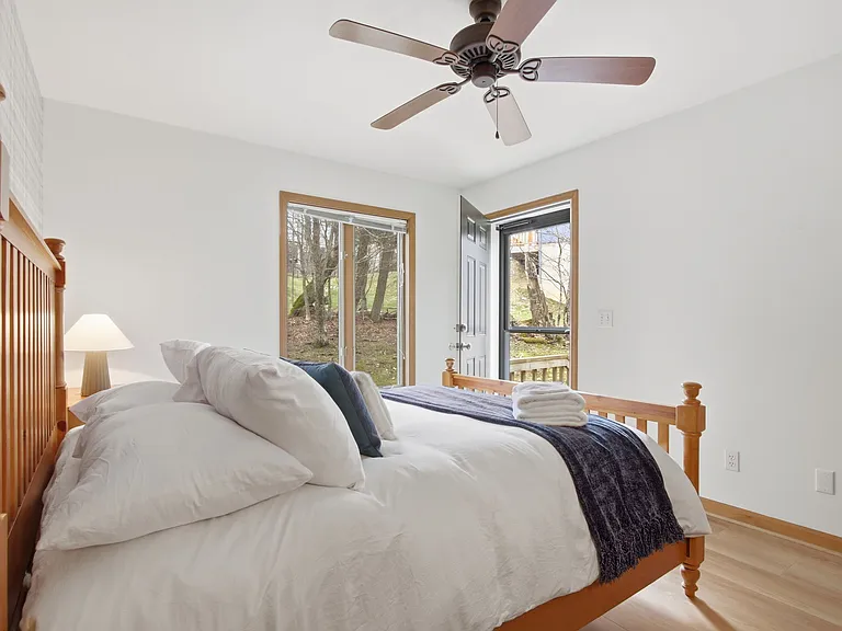 111A Charter Hills Rd — Photo 43