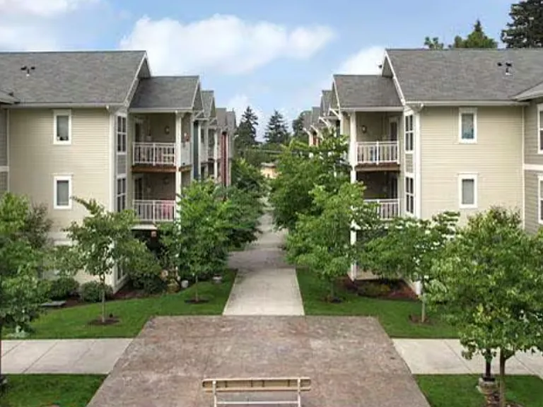 Plum Meadows Apartments — Photo 10