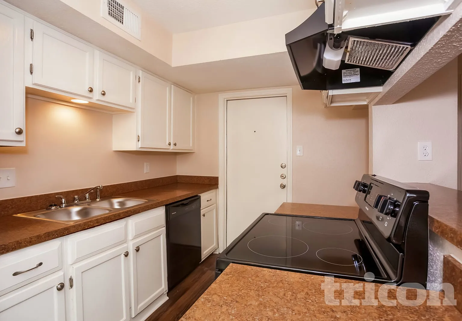 7717 Intrepid Street Houston TX — Photo 4