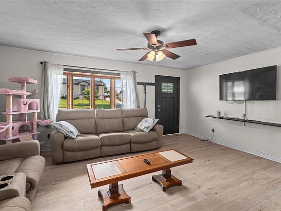 5th image of 104 Begley Ln